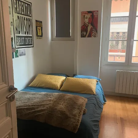 Grand De Charme Idealement Situe